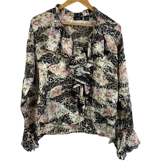 Mds California printed top blouse v Neck Ruffle Bell Sleeve Size Medium - Picture 2 of 8